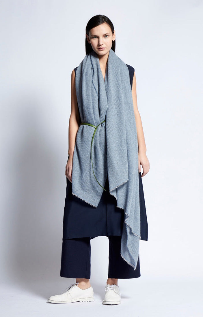 Esra Travel Throw