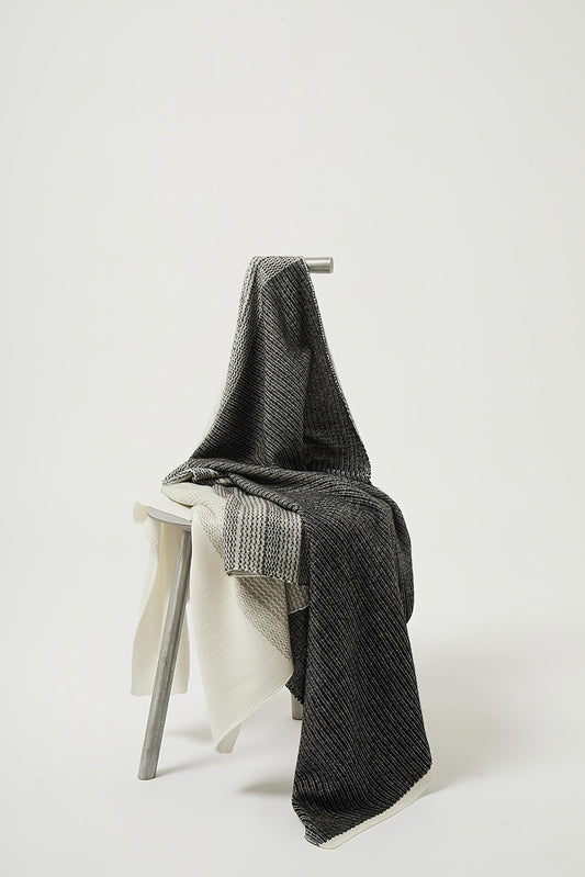 Hesta Throw in Ivory & Black